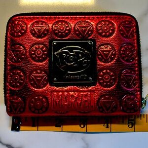 Loungefly Marvel wallet NWOT
